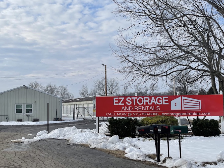 EZ Storage & Rentals facility